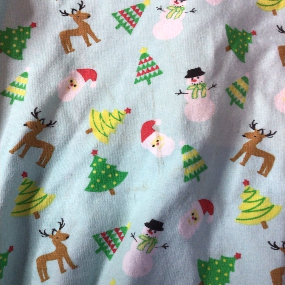 Red and Green Dog Clothing with Playful Christmas Design (0013) - Picture 7 of 7